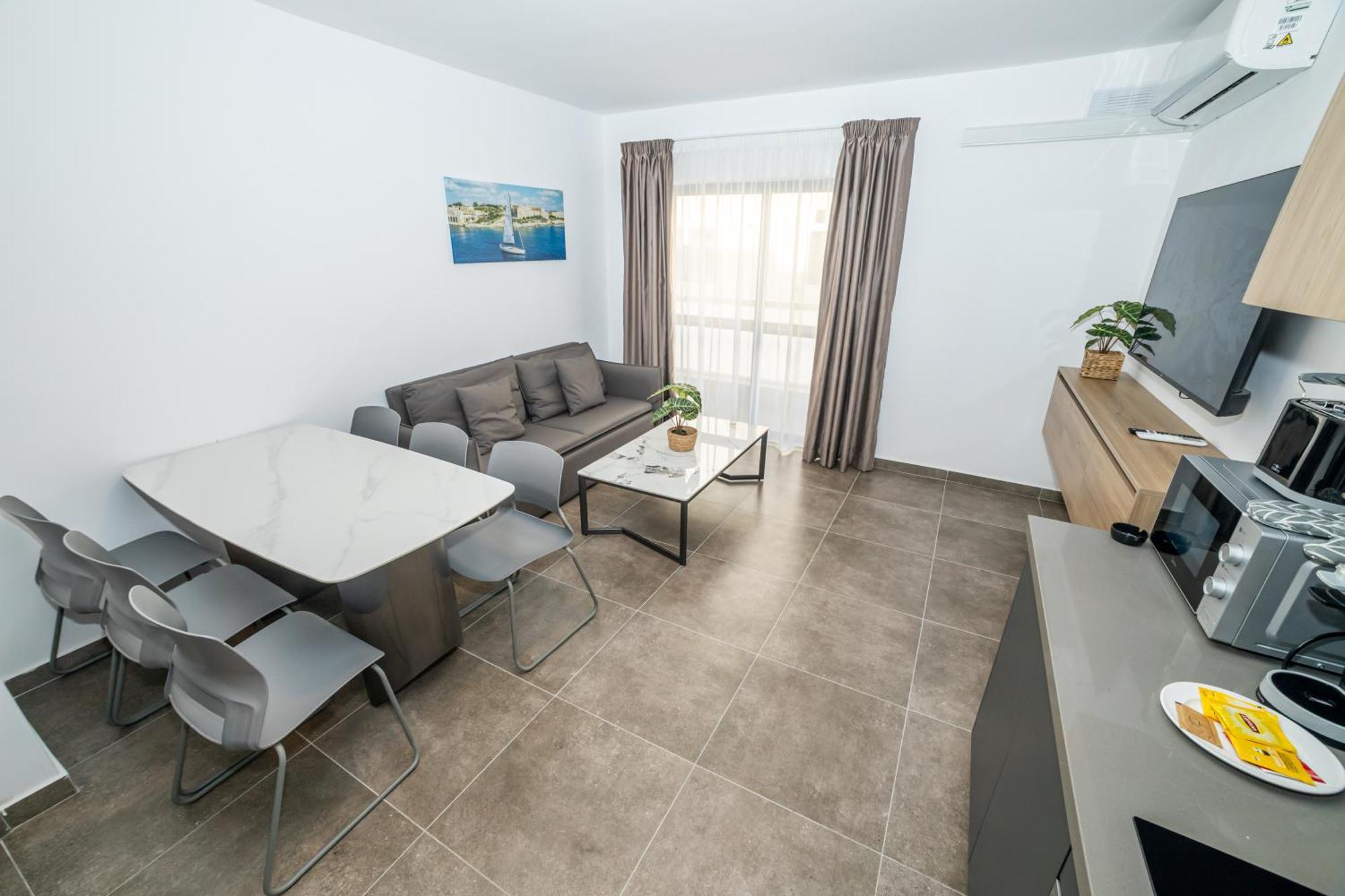 Charming Corner Apartment With Country View 2Br St. Paul's Bay Bagian luar foto