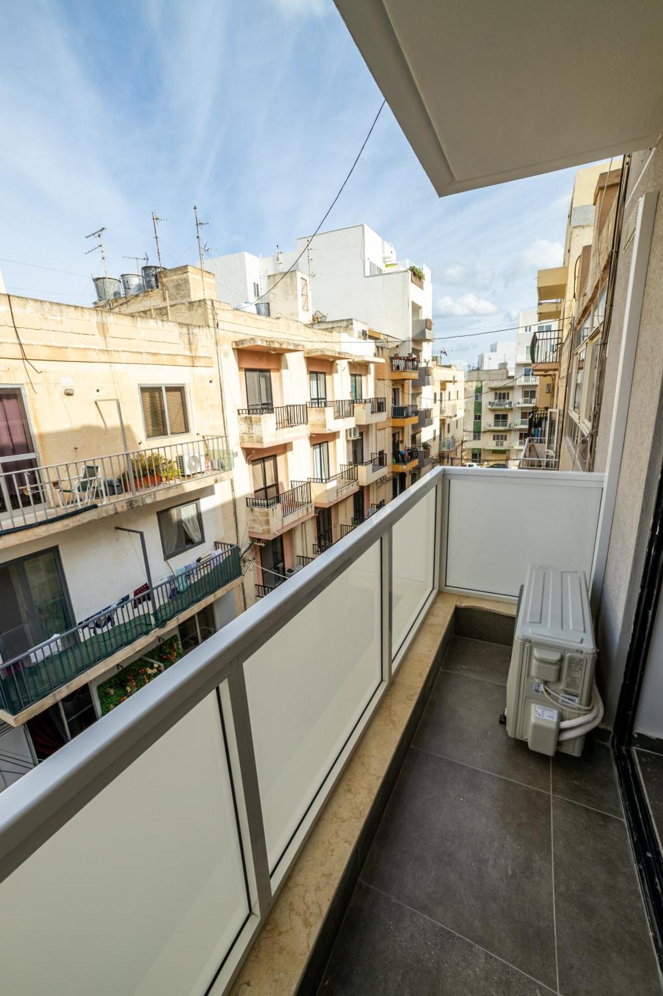 Charming Corner Apartment With Country View 2Br St. Paul's Bay Bagian luar foto