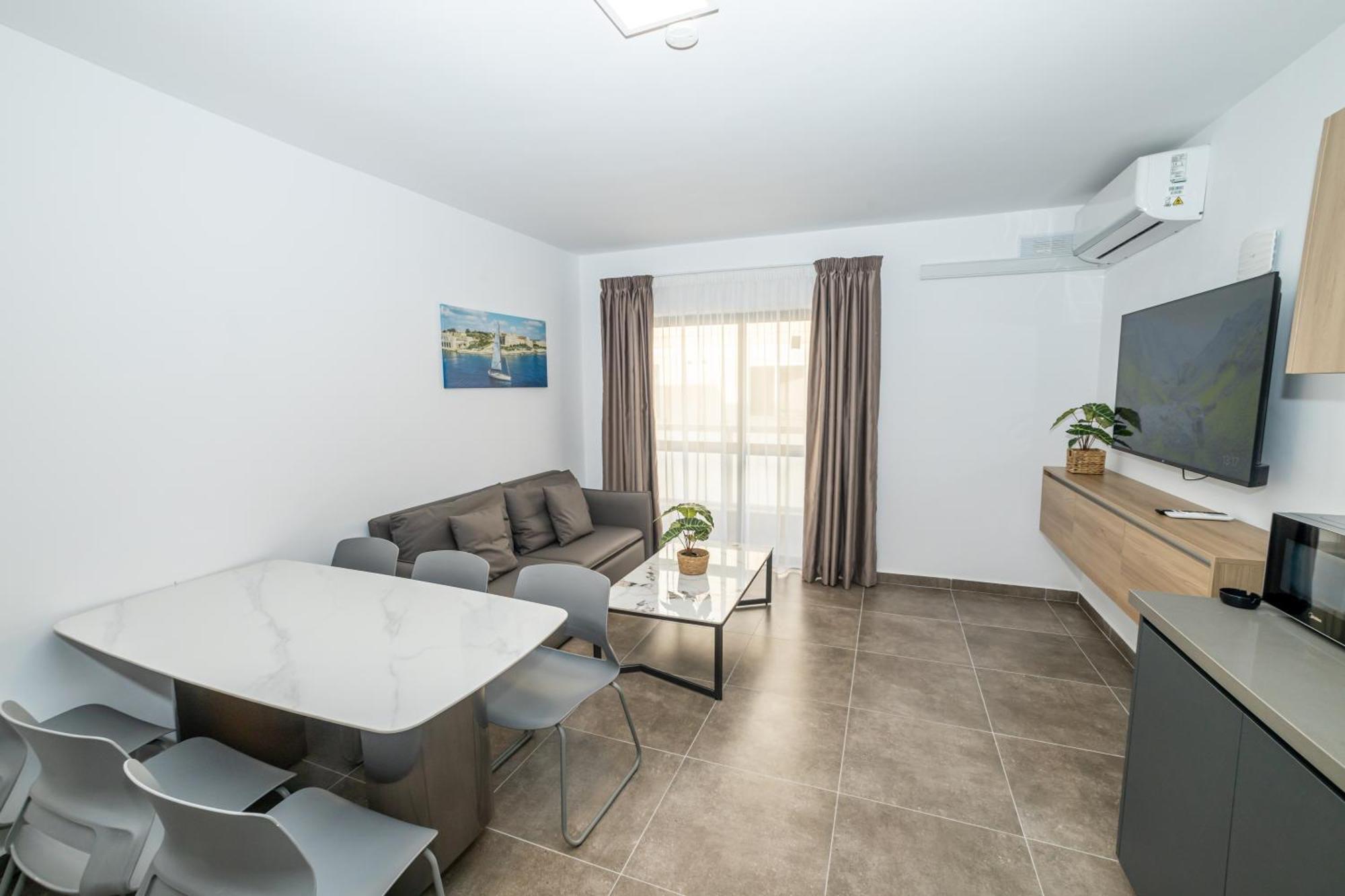 Charming Corner Apartment With Country View 2Br St. Paul's Bay Bagian luar foto