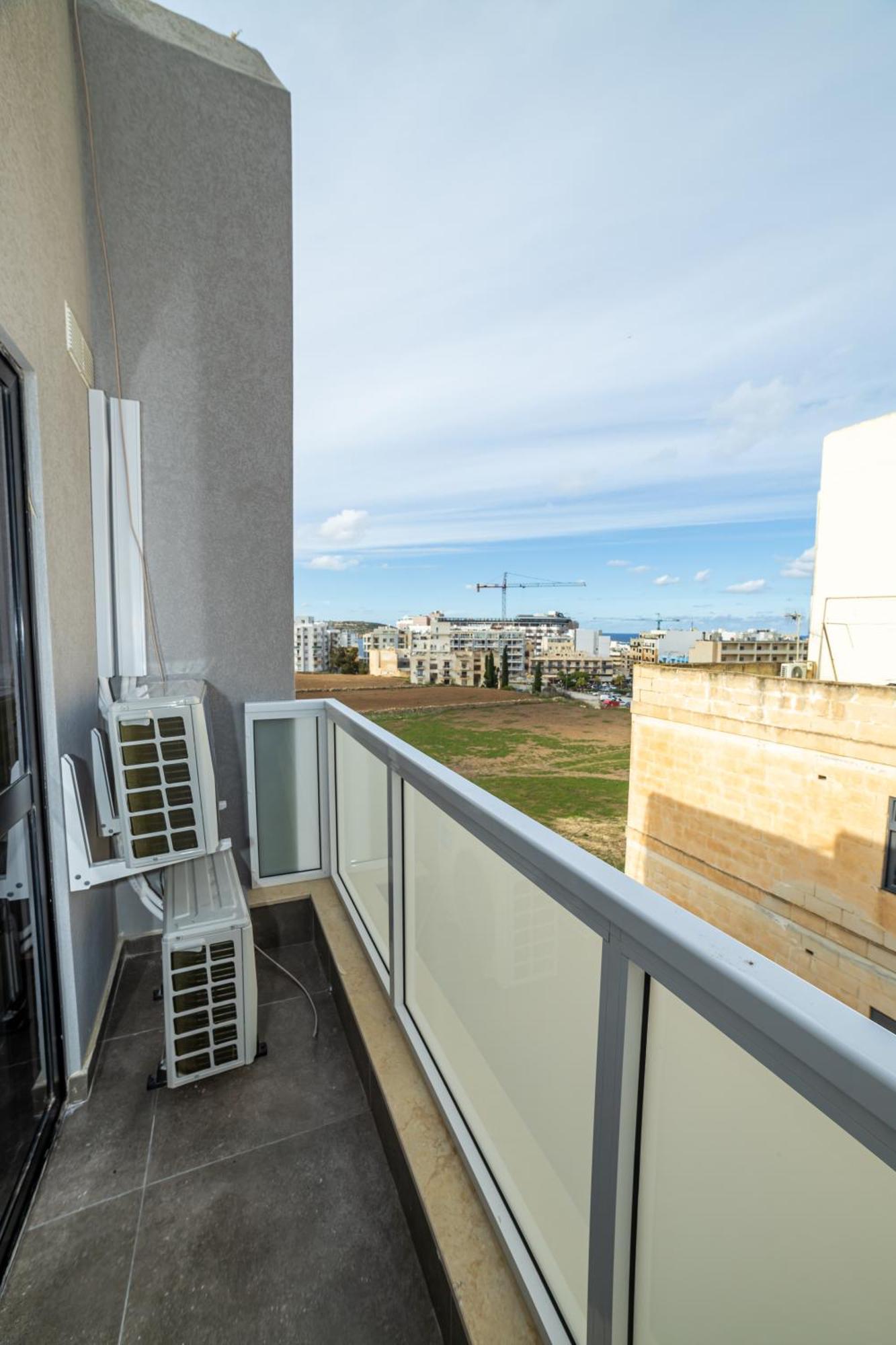 Charming Corner Apartment With Country View 2Br St. Paul's Bay Bagian luar foto